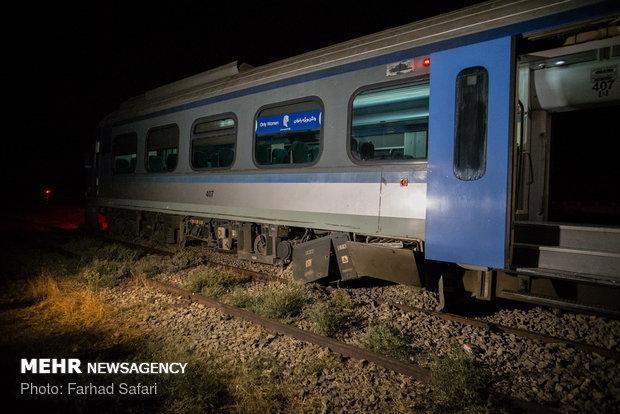 نقص فنی سوزن ریل در حادثه خروج قطار مسافربری زنجان-تهران رد شد