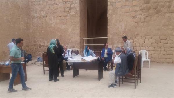 بازدید گروه ایساکارسا از کاخ ساسانی سروستان