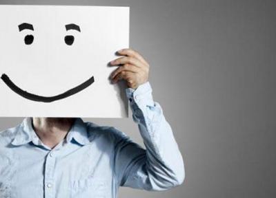 تظاهر به شاد بودن خوب است یا بد؟