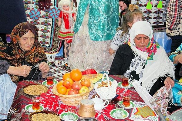 جشنواره غذاهای سنتی&ampndash بومی در عنبران برگزار شد جشنواره غذاهای سنتی&ndash بومی در عنبران برگزار گردید