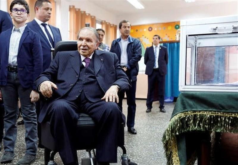 حزب حاکم الجزایر درصدد معین جایگزین برای بوتفلیقه؛ تداوم اعتراضات ضد دولتی