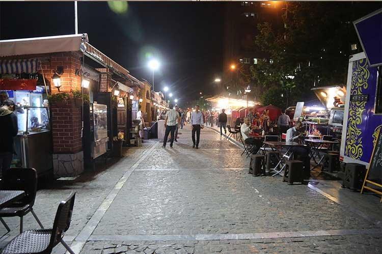 شهر زندگی در شب های تابستان
