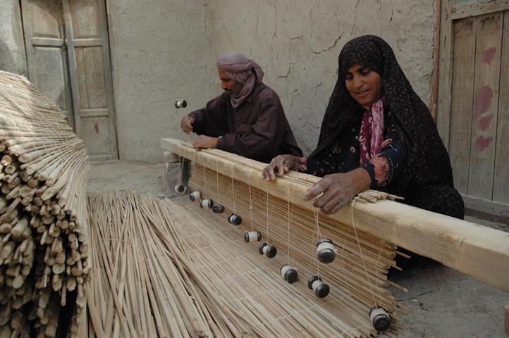 پیگیری برای ثبت روستای فقیرلشکری سیستان و بلوچستان به عنوان روستای ملی خولک بافی