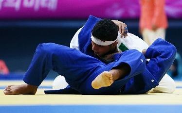 حمزه ندری هم نقره ای شد، دست جودو از طلا کوتاه ماند
