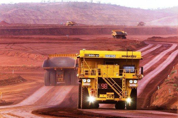 حفاری 24 ساعته با کامیونهای خستگی ناپذیر