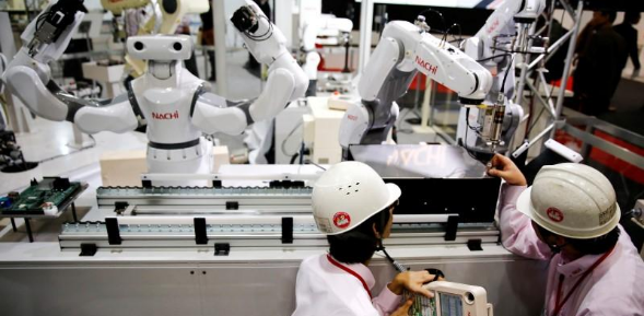 اکونومیست: به هوش باشید! نیمی از مشاغل دنیا از سوی ربات ها و سیستم های هوشمند در خطر نابودی اند ، موج اضطراب انسان ها در دنیا تکنولوژیک آینده