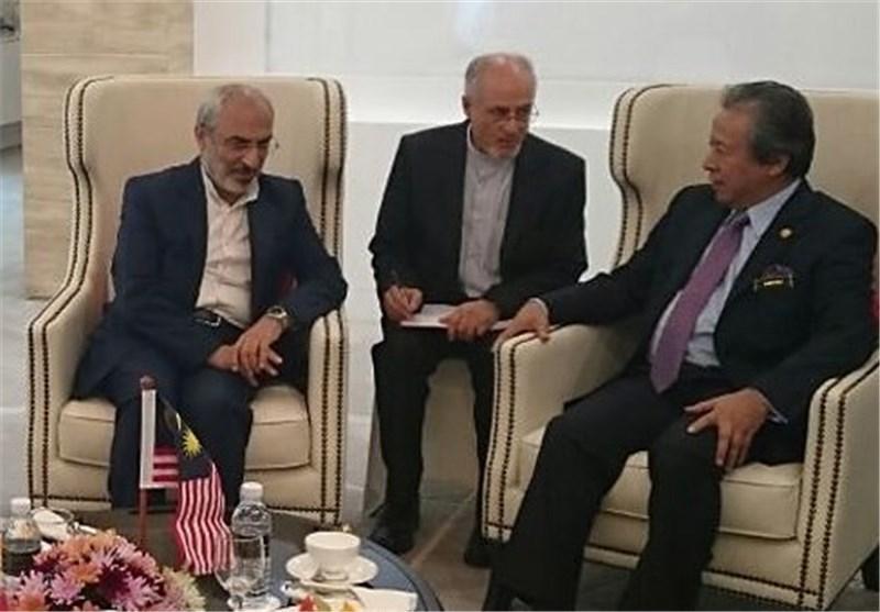 غرب با ایجاد گروه های تروریستی درصدد ضربه زدن به وحدت مسلمانان غرب با ایجاد گروه های تروریستی درصدد ضربه زدن به وحدت مسلمانان است