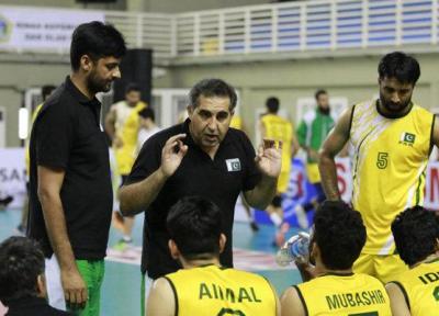 تمام والیبال پاکستان در اختیار یک مربی ایرانی