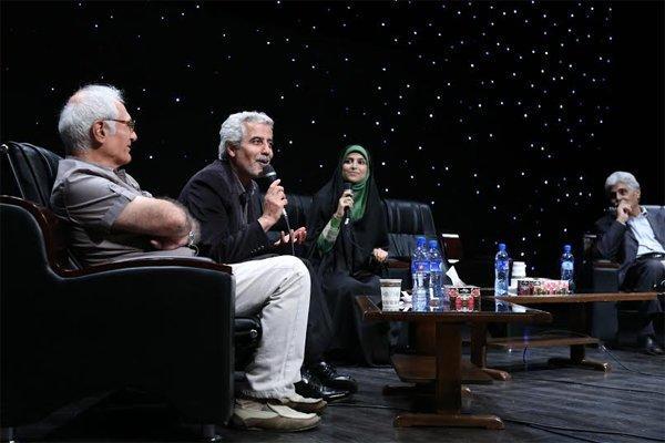 رستاخیز اکران دو و سه ندارد، رفتار پدرانه در سینما گم شده رستاخیز اکران دو و سه ندارد، رفتار پدرانه در سینما گم شده است