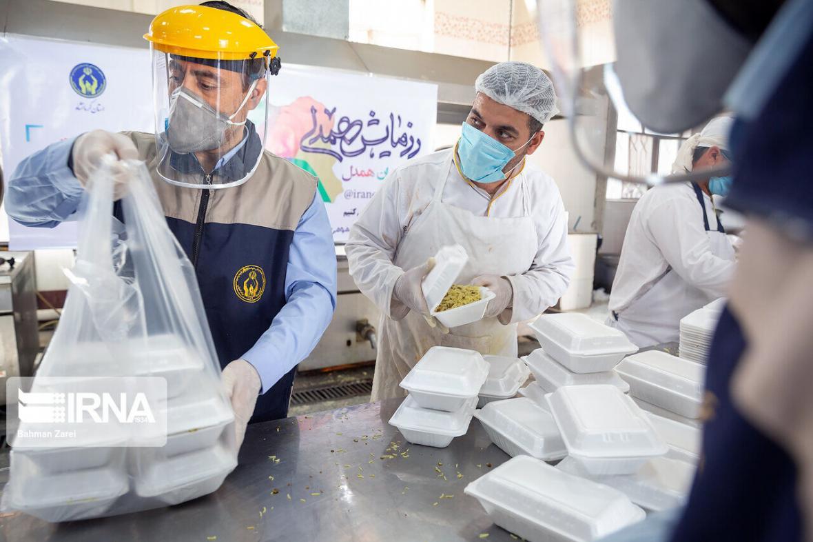 خبرنگاران برپایی پنج آشپزخانه اطعام مهدوی در زنجان خبرنگاران برپایی پنج آشپزخانه اطعام مهدوی در زنجان