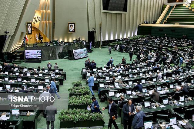 حسینی: مجلس باید صدای مردم باشد