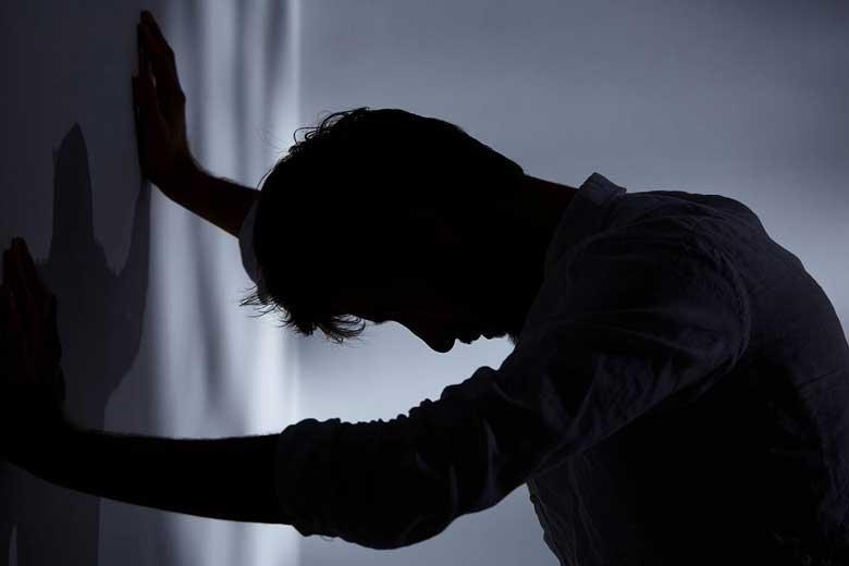 افسرده ها این غذاها را نخورند افسرده ها این غذاها را نخورند
