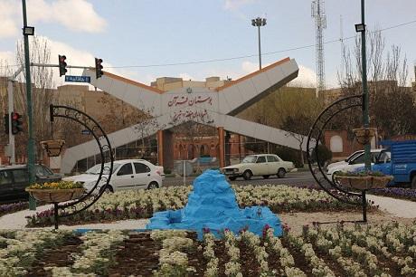 نصب هرم ها و باکس های گل در معابر اصلی جنوب غرب تبریز