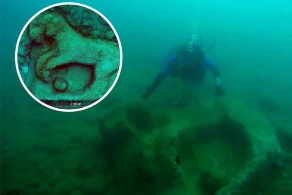 کشف تزیینات دو هزار ساله معبد زئوس زیر آب