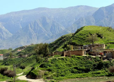 دشت سوسن بهشت گردشگران نوروزی