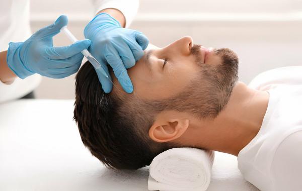 مزوتراپی چیست و چگونه به جوانسازی پوست و درمان ریزش مو یاری می نماید؟