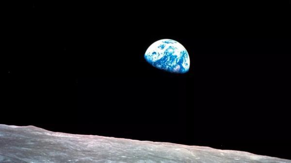 سقوط هواپیمای عکاس طلوع زمین، اولین عکس رنگی زمین از فضا؛ ویلیام آندرس در 90 سالگی خلبانی می کرد